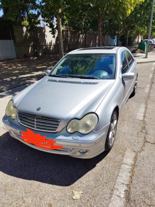 Mercedes-Benz Clase C 2005