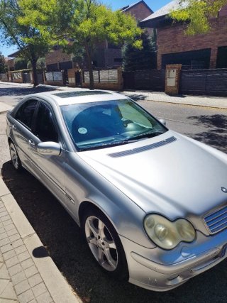 Mercedes-Benz Clase C 2005