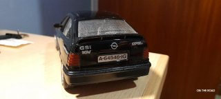 Maqueta Opel Kadett Negra