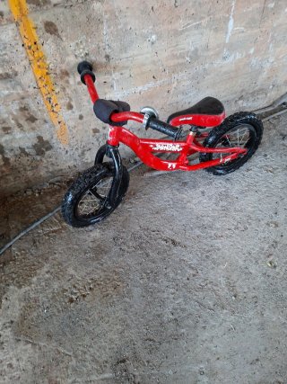 Bicicleta roja