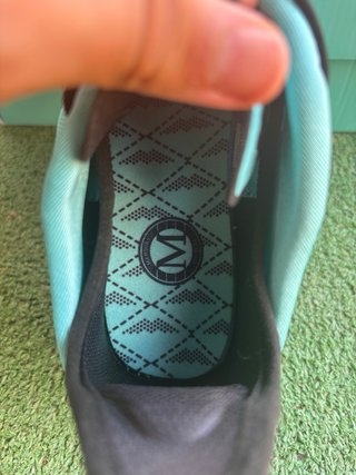 Zapatillas Under Armour Negras y Turquesa