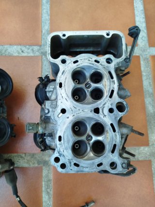 2 Culatas Honda VFR 800FI 2000