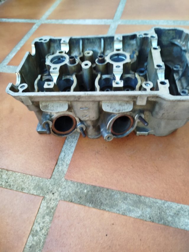 2 Culatas Honda VFR 800FI 2000