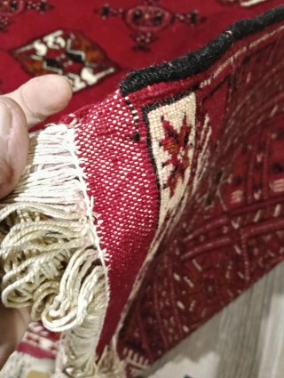 Tappeto di seta e lana annodata a mano
