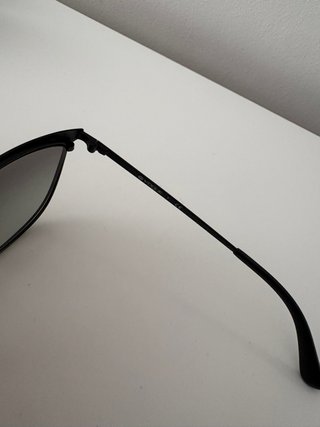 Gafas de sol Vogue negras y grises