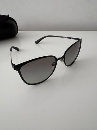 Gafas de sol Vogue negras y grises