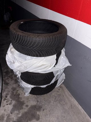 4 Neumáticos Michelin 225/45 R18 95Y