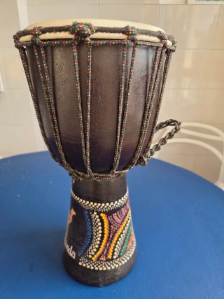 Tambor africano decorado Samarkanda
