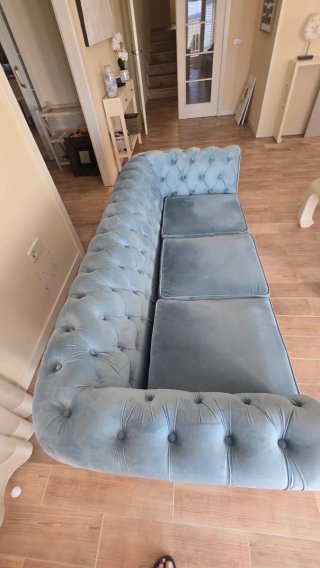 Sofá Chesterfield 3 plazas azul celeste