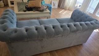 Sofá Chesterfield 3 plazas azul celeste