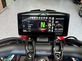 Ducati Streetfighter V4 S Roja