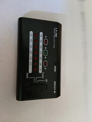 Afinador Guitarra y Bajo LT-310