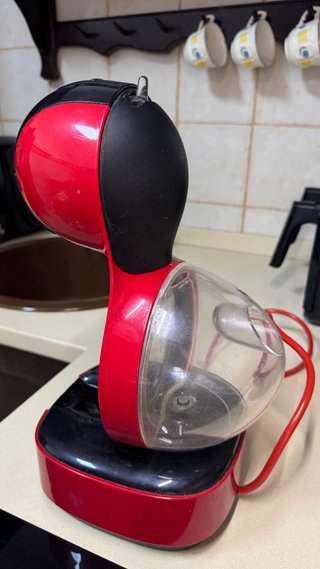 Cafetera Nescafé Dolce Gusto Roja