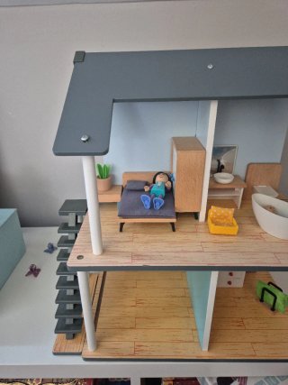 Casa de muñecas moderna