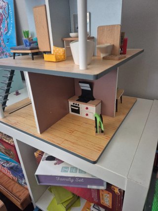 Casa de muñecas moderna
