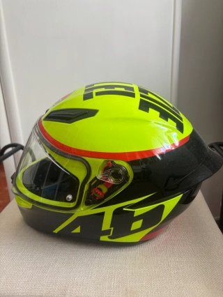 Casco a estrenar AGV K1 S Grazie Vale en talla S.