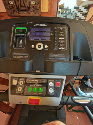 Cinta de correr Life Fitness Profesional