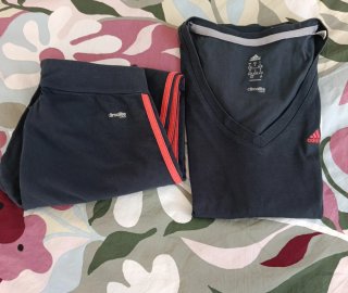 Conjunto Adidas azul y rojo