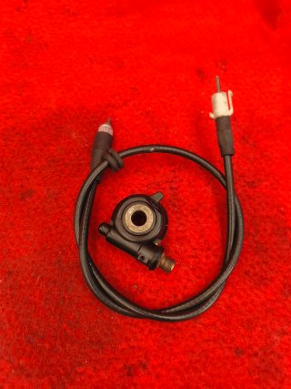 Cable y reenvío cuentakilómetros Aprilia SR50