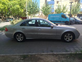 Mercedes-Benz Clase E 2004