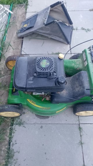 Cortacésped John Deere JX75