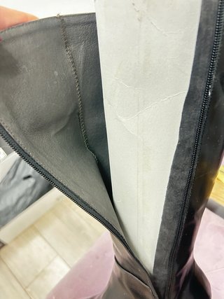 Botas altas de cuero negras