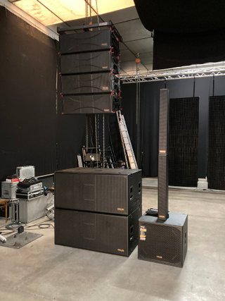 Mackie SA1232 Altavoz 3 Vías 1300W RMS