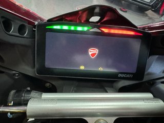 Ducati Panigale V4 S Roja