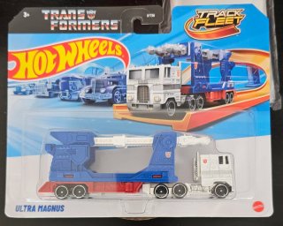Hot Wheels Transformers Ultra Magnus