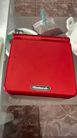 Nintendo Game Boy Advance SP Roja