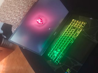 Portátil Gaming MSI Cyborg 17 RTX 5070