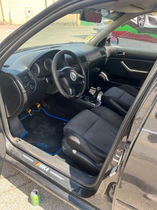 Volkswagen Golf 2003