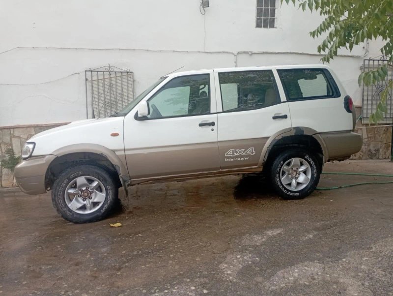 Nissan Terrano 2003 - foto 1