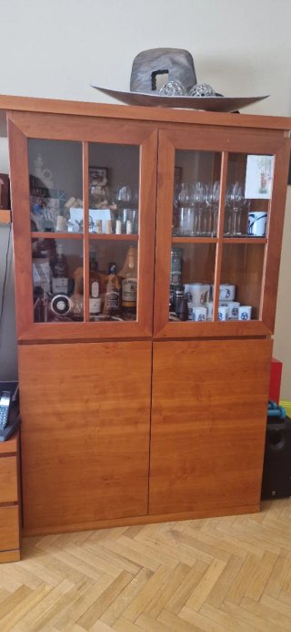 Mueble de salón , chapado en madera cerezo natural
