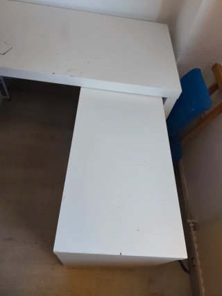 Mesa Escritorio IKEA con Mesa Auxiliar