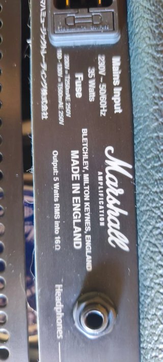 Amplificador Marshall Class 5