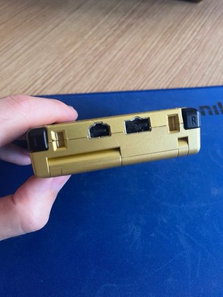 Nintendo Game Boy Advance SP Dorado