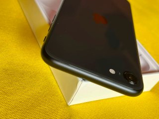 iPhone SE 2da Gen 64GB Negro