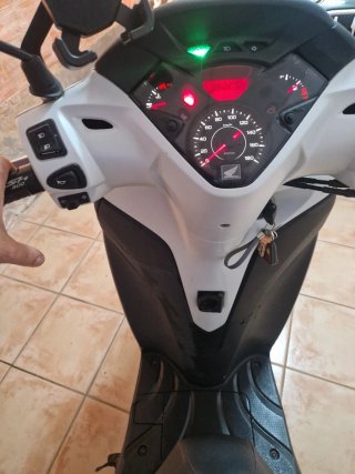 Honda SH 300i Sports Blanca
