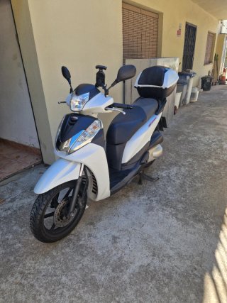 Honda SH 300i Sports Blanca
