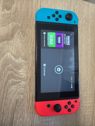 Nintendo Switch Completa con Accesorios