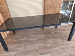 Mesa terraza aluminio y cristal color antracita