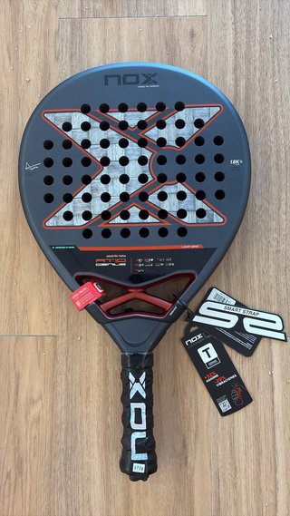Pala NOX AT10 Genius 18K Alum Agustín Tapia