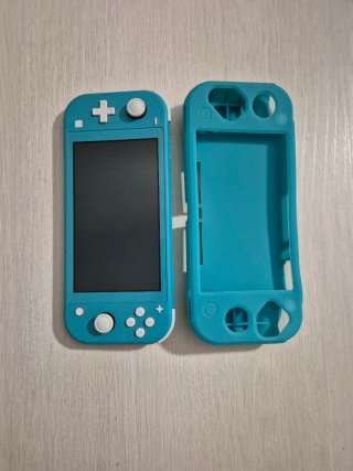 Nintendo Switch Lite Celeste + Protector de goma