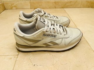 Reebok Classic Beige/Blancas Talla 42.5
