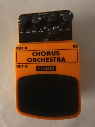 Behringer CO600 Chorus Orchestra Pedal Guitarra