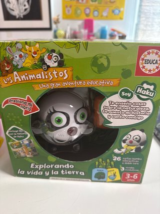 Proyector Artístico Educa + Radio Caset