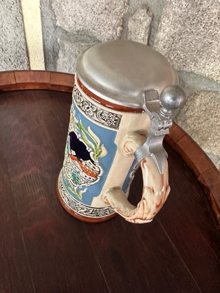 Jarron Cerámica Metal con diseño i dibujos