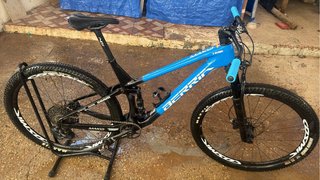 Bicicleta de montaña Berria azul