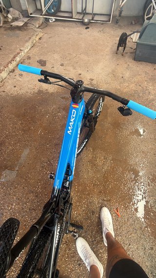 Bicicleta de montaña Berria azul
